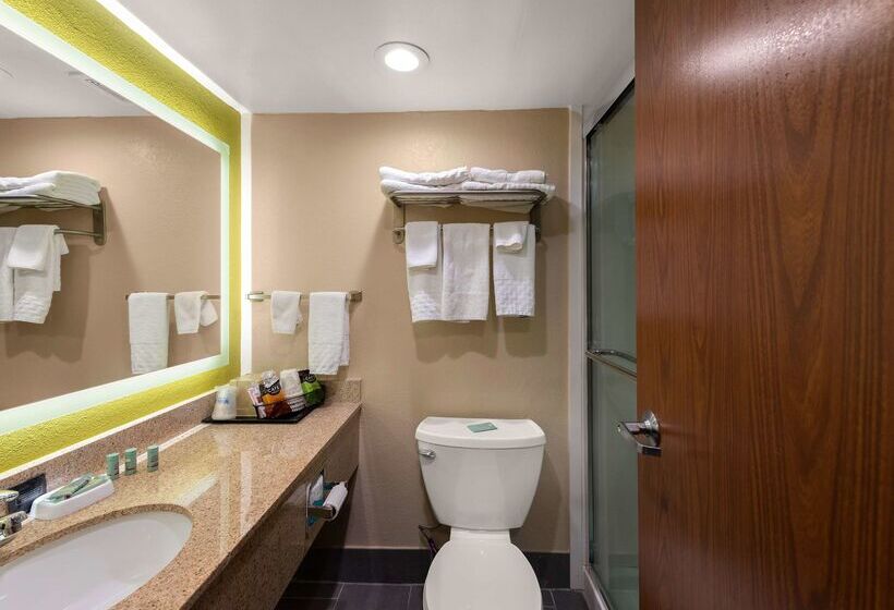 호텔 Best Western Adena Inn
