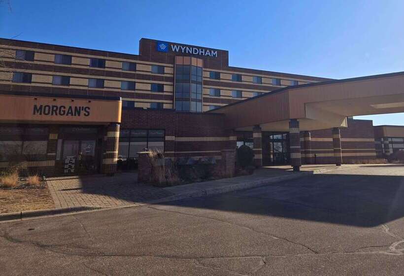 בית מלון כפרי Wyndham Minneapolis South Burnsville