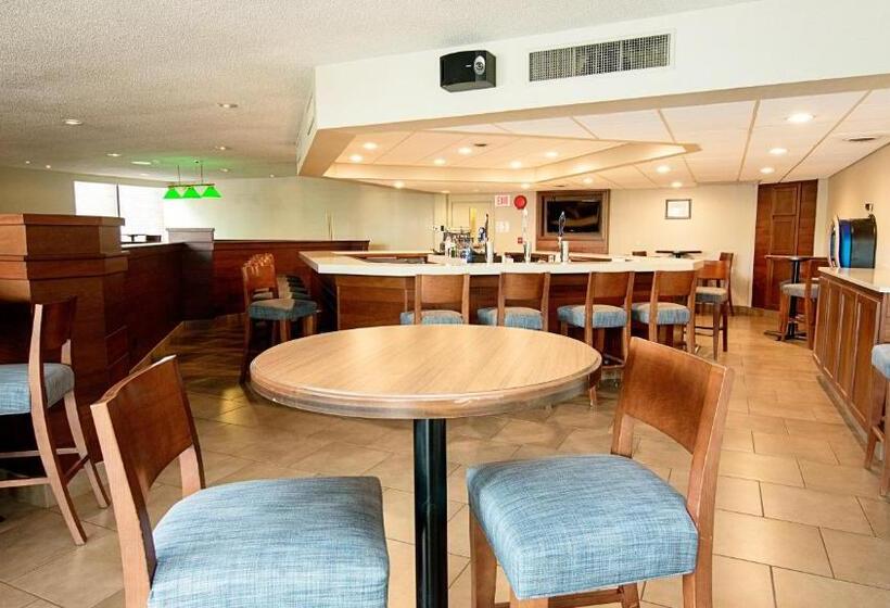 فندق Clarion Inn Elmira Horseheads