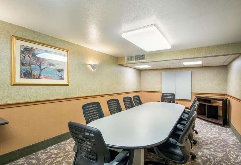 Отель Clarion Inn Grand Junction