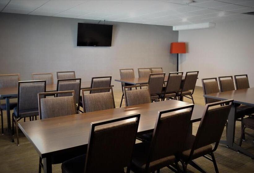 בית מלון כפרי Country Inn & Suites By Radisson, La Crosse, Wi