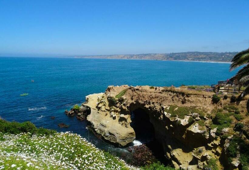 هتل Crowne Plaza  Mission Valley