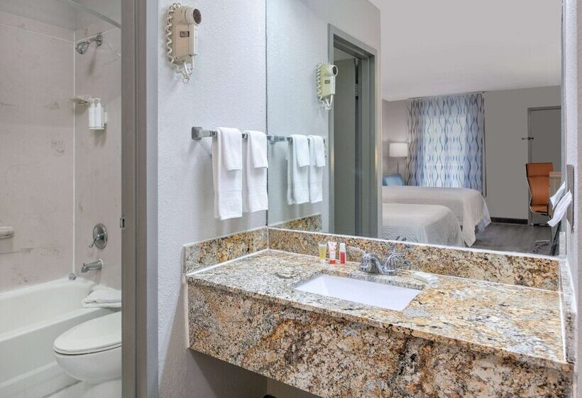 فندق Days Inn By Wyndham Greenville Ms