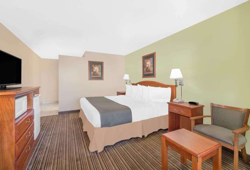هتل Days Inn By Wyndham Roswell