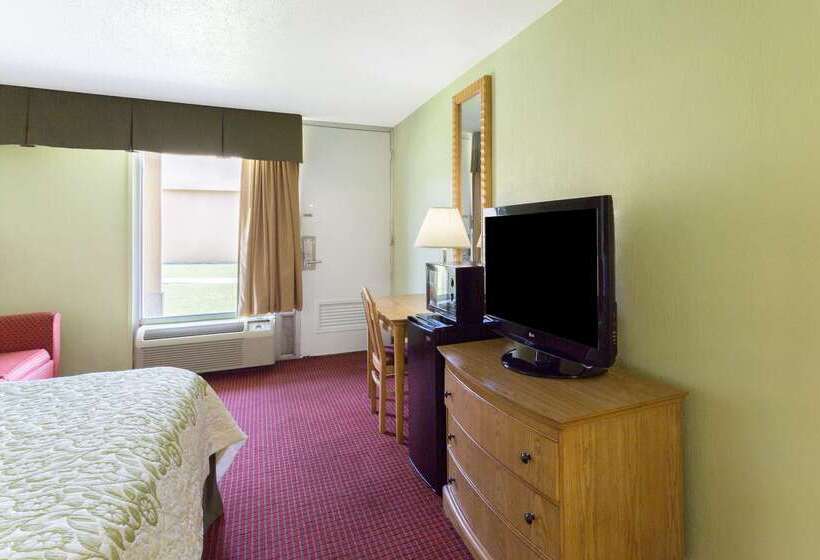 ホテル Days Inn By Wyndham Washington