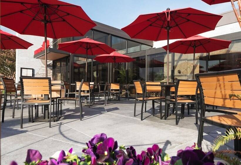 Delta Hotels By Marriott Minneapolis Northeast