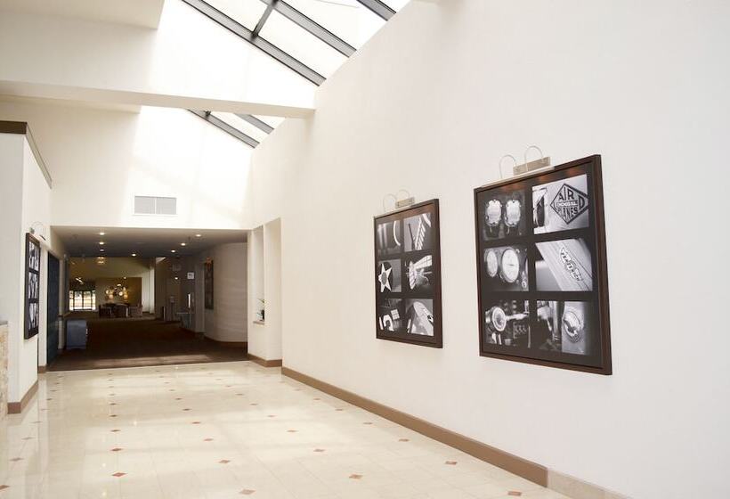 هتل Doubletree By Hilton Houston Hobby Airport