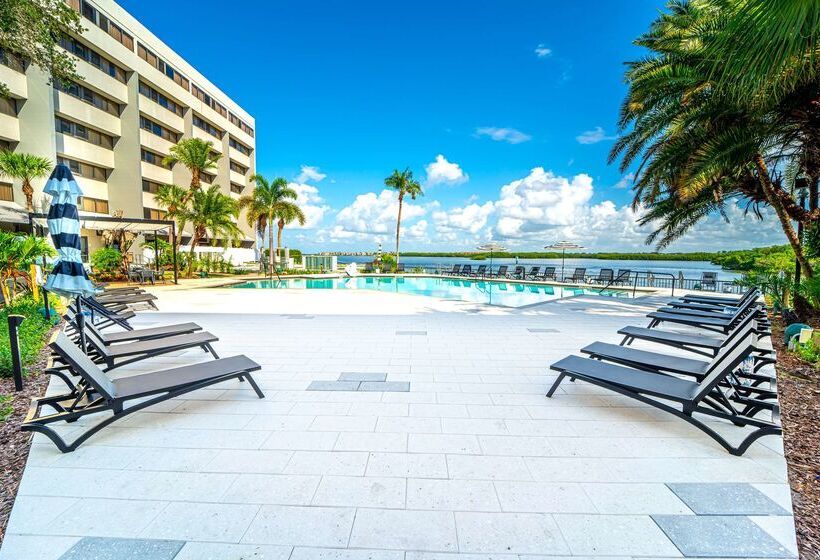 בית מלון כפרי Doubletree By Hilton Tampa Rocky Point Waterfront