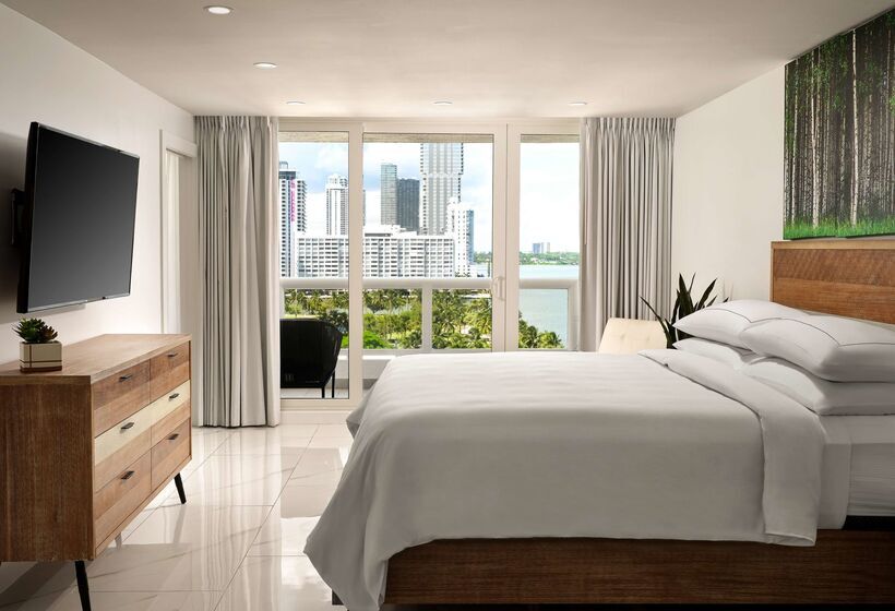 Doubletree By Hilton Grand Hotel Biscayne Bay