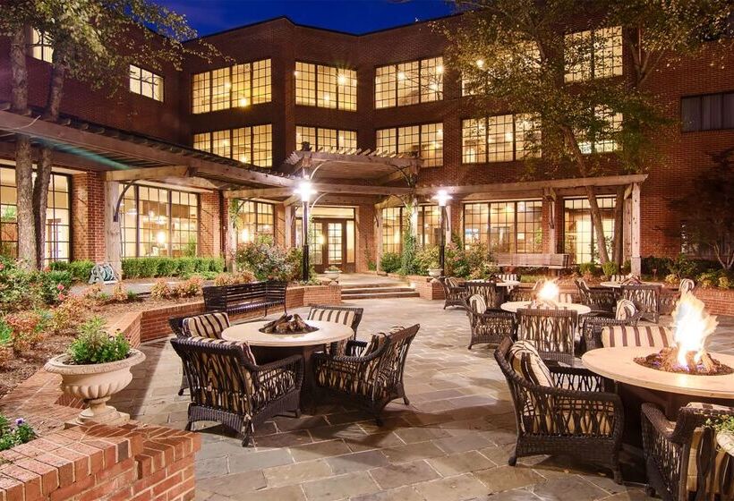 호텔 Doubletree Suites By Hilton Charlotte Southpark