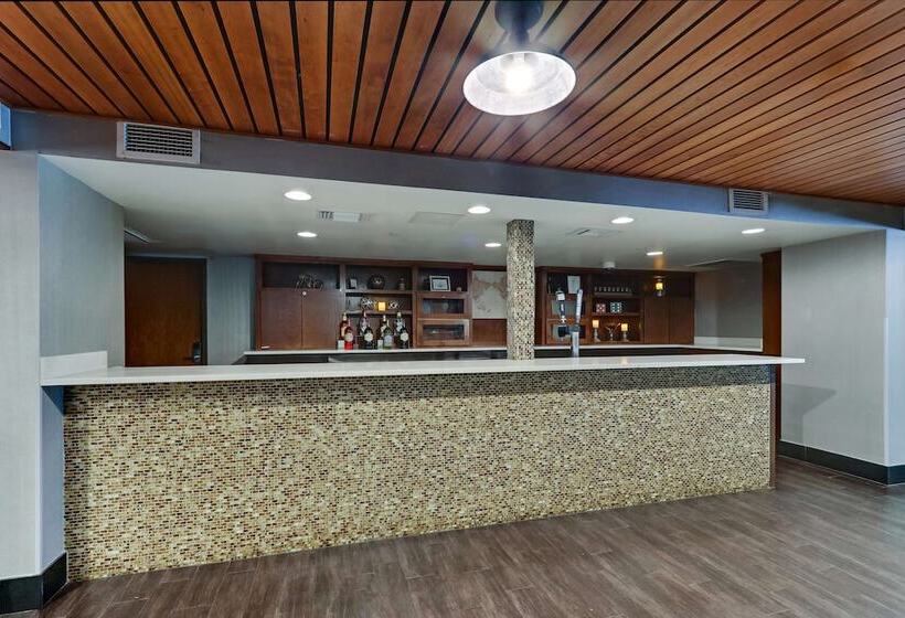 ホテル Drury Inn & Suites San Antonio Airport