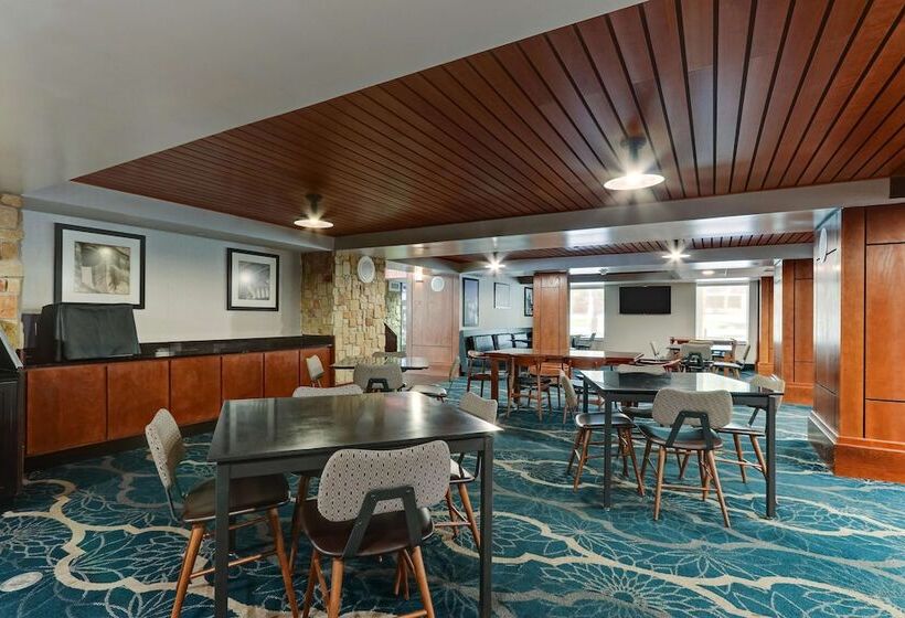 ホテル Drury Inn & Suites San Antonio Airport