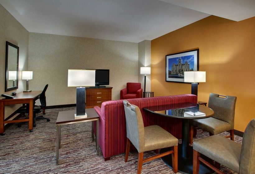 호텔 Drury Inn & Suites Findlay