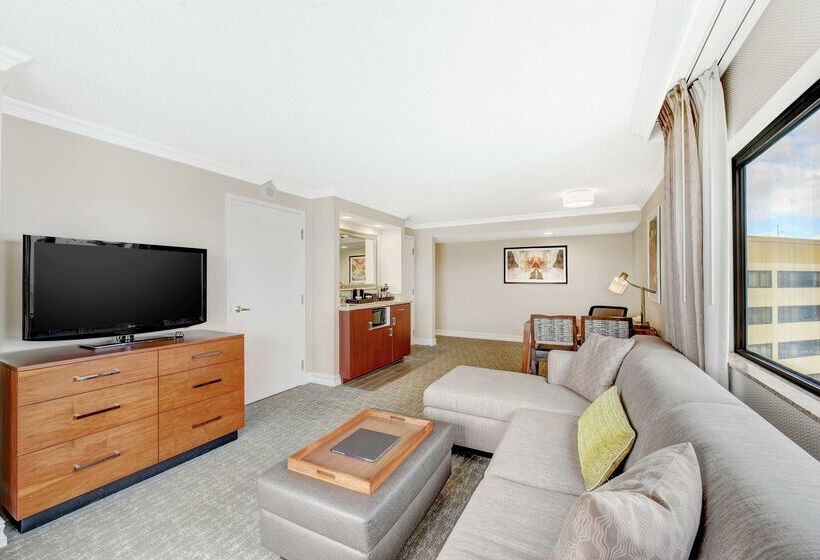 فندق Embassy Suites By Hilton Anaheim Orange