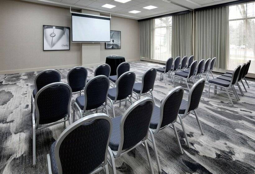 בית מלון כפרי Embassy Suites By Hilton Detroit Troy Auburn Hills