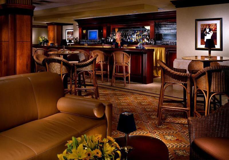 هتل Four Points By Sheraton Little Rock Midtown