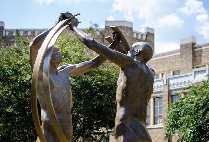 هتل Four Points By Sheraton Little Rock Midtown