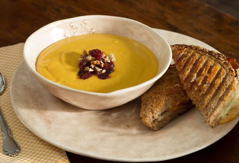 هتل Garden Gables Inn