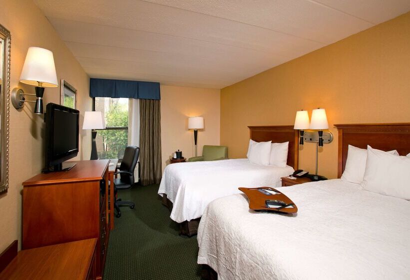 هتل Hampton Inn Alexandria/pentagon South