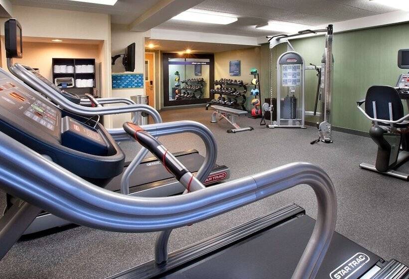 هتل Hampton Inn Alexandria/pentagon South