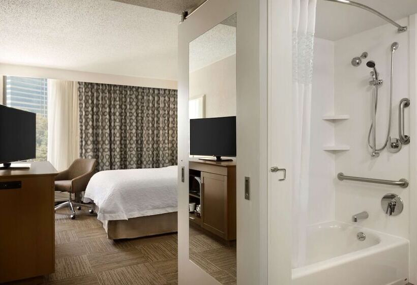 هتل Hampton Inn Atlantabuckhead