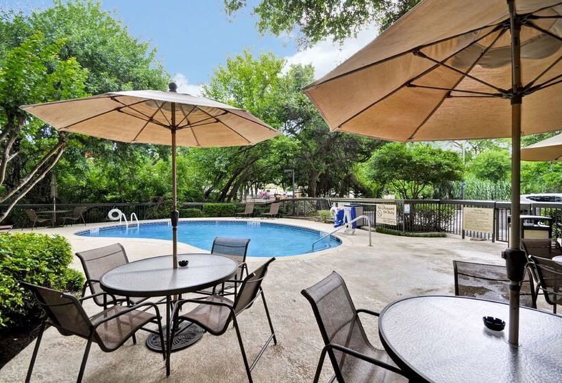 בית מלון כפרי Hampton Inn Austinnorth @ I35 & Hwy 183