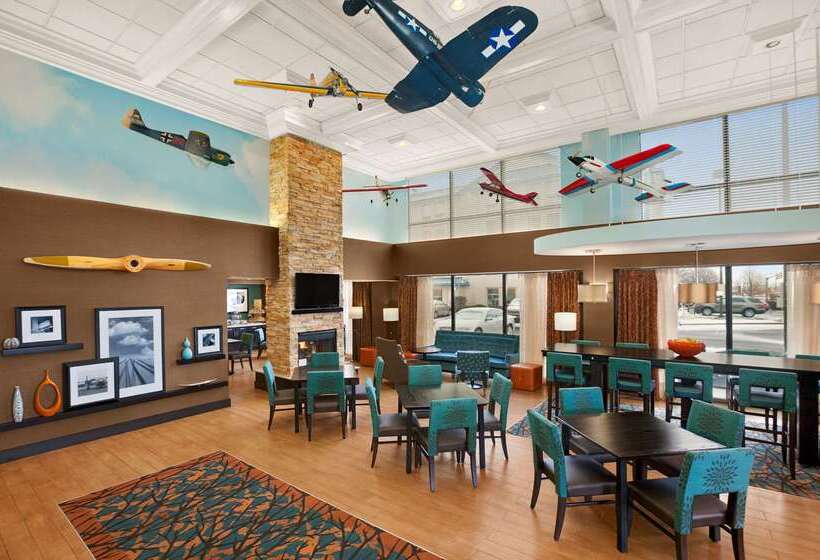 هتل Hampton Inn By Hilton Chicago Midway Airport
