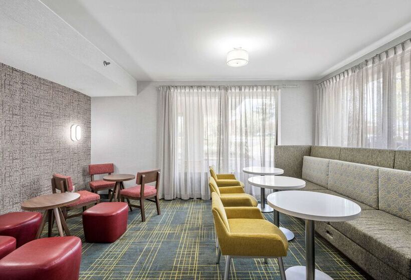 호텔 Hampton Inn Cleveland Westlake