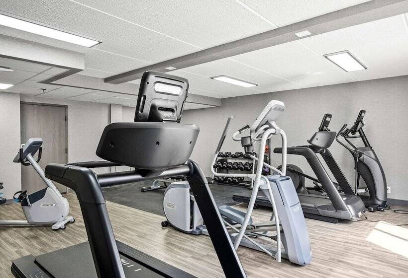 호텔 Hampton Inn Cleveland Westlake