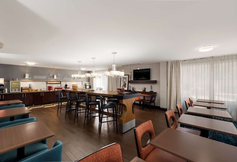 فندق Hampton Inn Columbia I26 Airport