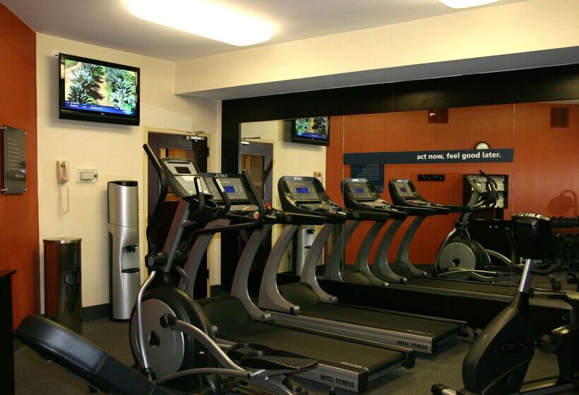 هتل Hampton Inn Dalton
