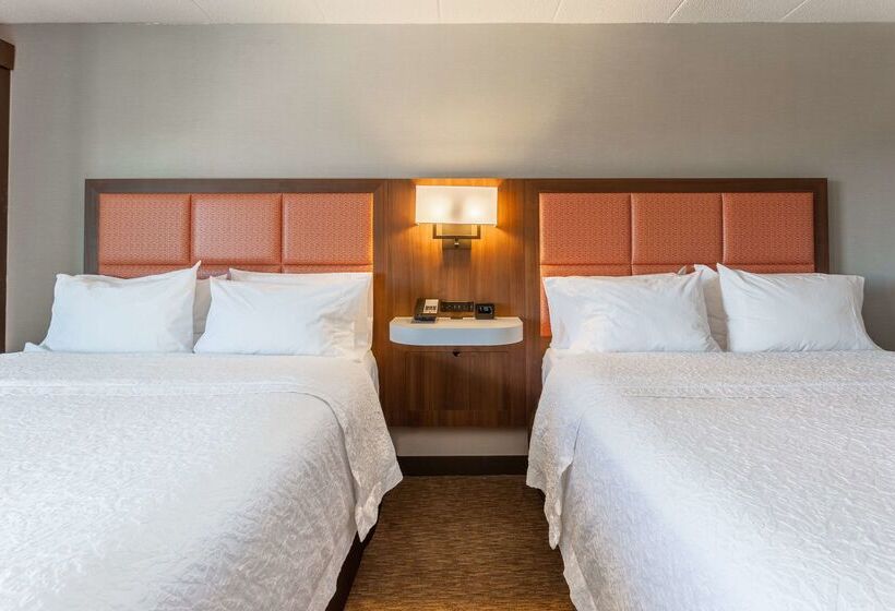 هتل Hampton Inn Madison East Towne Mall Area