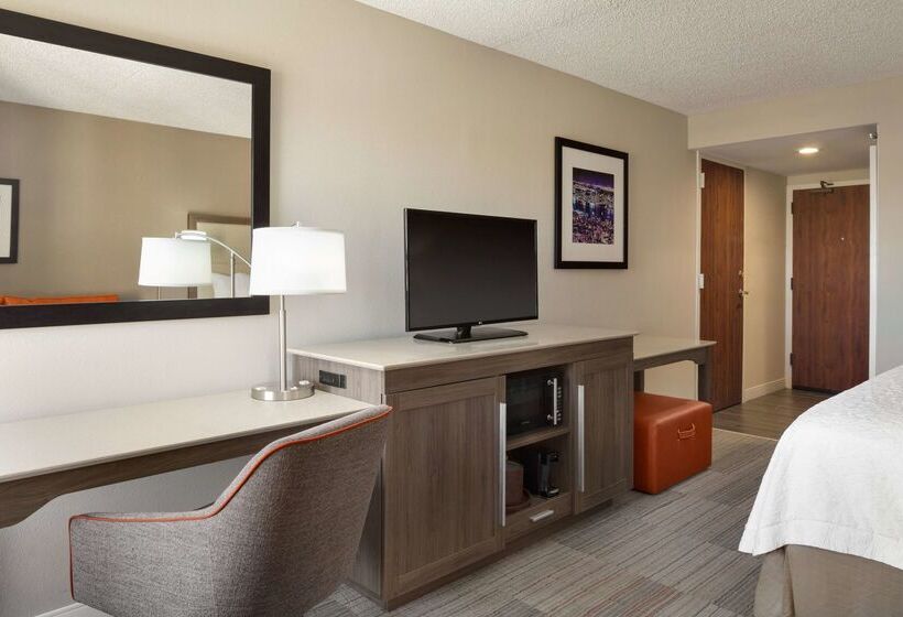 هتل Hampton Inn Philadelphia Mt. Laurel