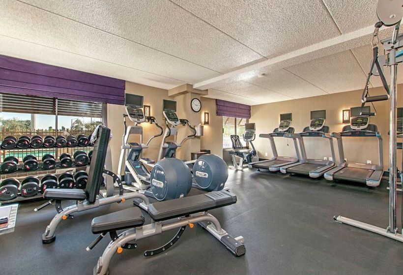 هتل Hampton Inn San Diegokearny Mesa