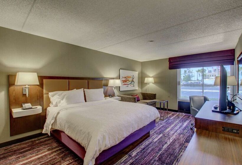 هتل Hampton Inn San Diegokearny Mesa