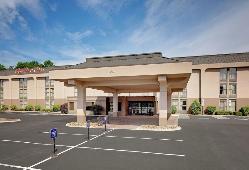 هتل Hampton Inn State College