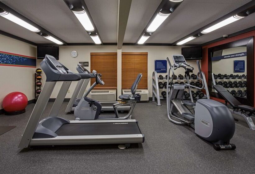 호텔 Hampton Inn Toledo South/maumee