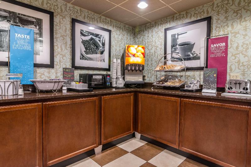 酒店 Hampton Inn Winchester University/mall Area