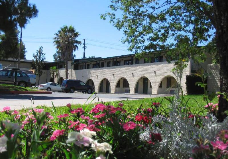 호텔 Heritage Inn Express Roseville