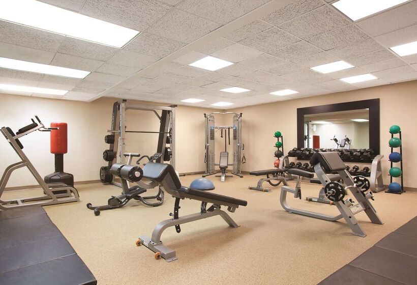 هتل Hilton Boston/dedham