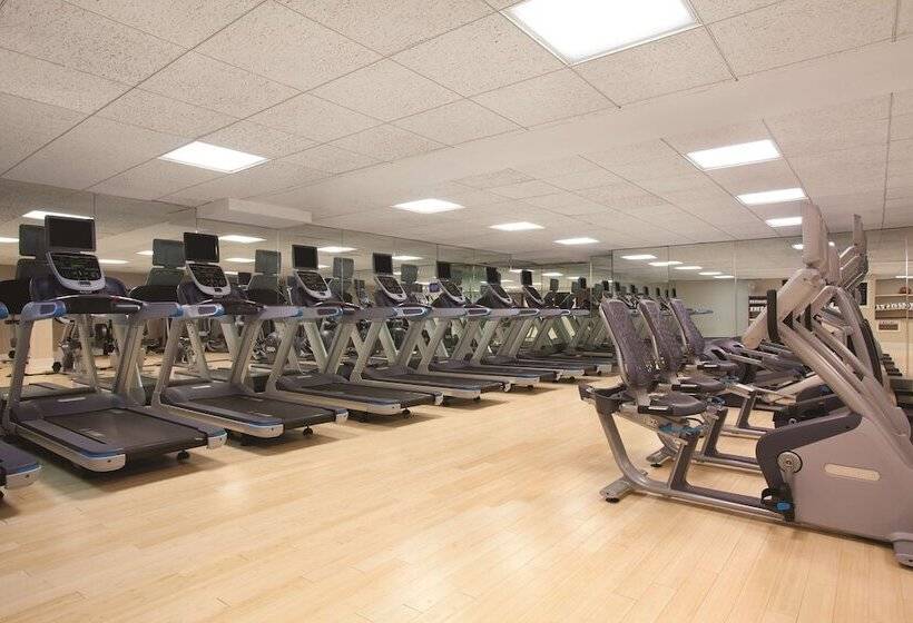 هتل Hilton Boston/dedham