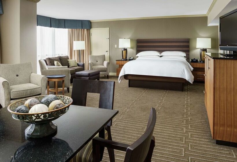 호텔 Hilton Charlotte University Place