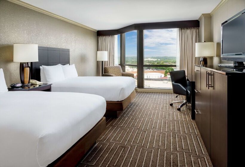 호텔 Hilton Charlotte University Place