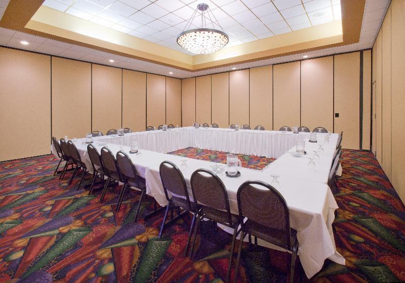 هتل Doubletree By Hilton Austin, Mn
