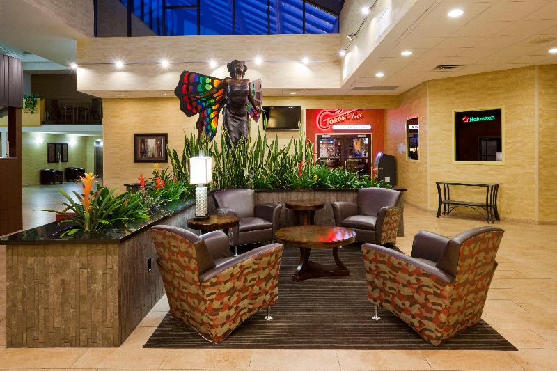 هتل Doubletree By Hilton Austin, Mn
