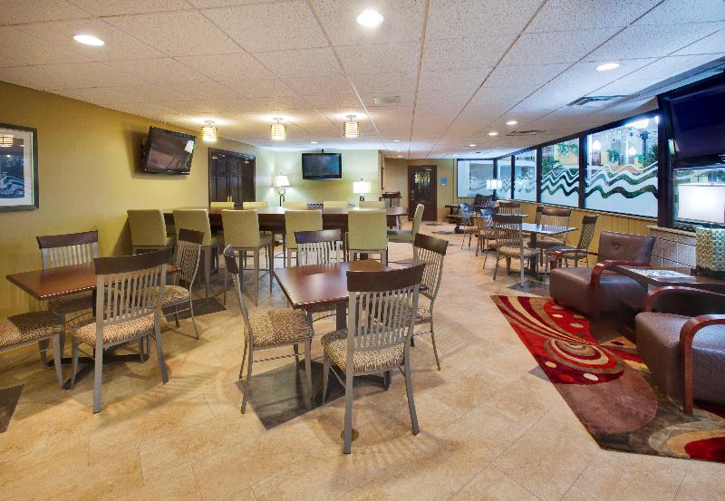 هتل Doubletree By Hilton Austin, Mn