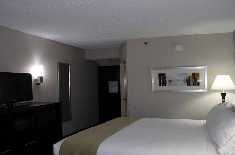 Отель Holiday Inn Express Forsyth, An Ihg