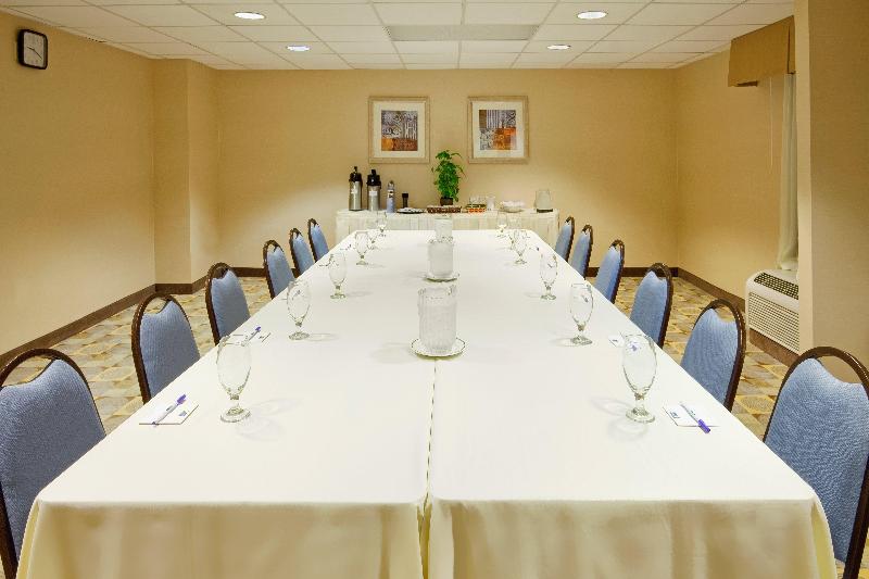فندق Holiday Inn Express Wilkes Barre East, An Ihg