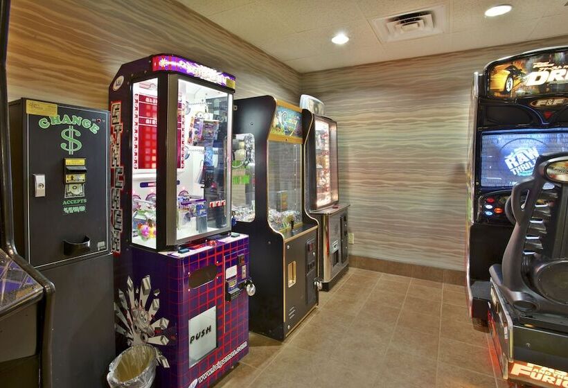 酒店 Holiday Inn Manitowoc By Ihg