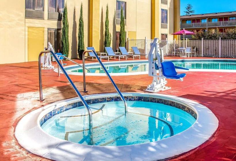 فندق La Quinta By Wyndham Oakland Airport Coliseum